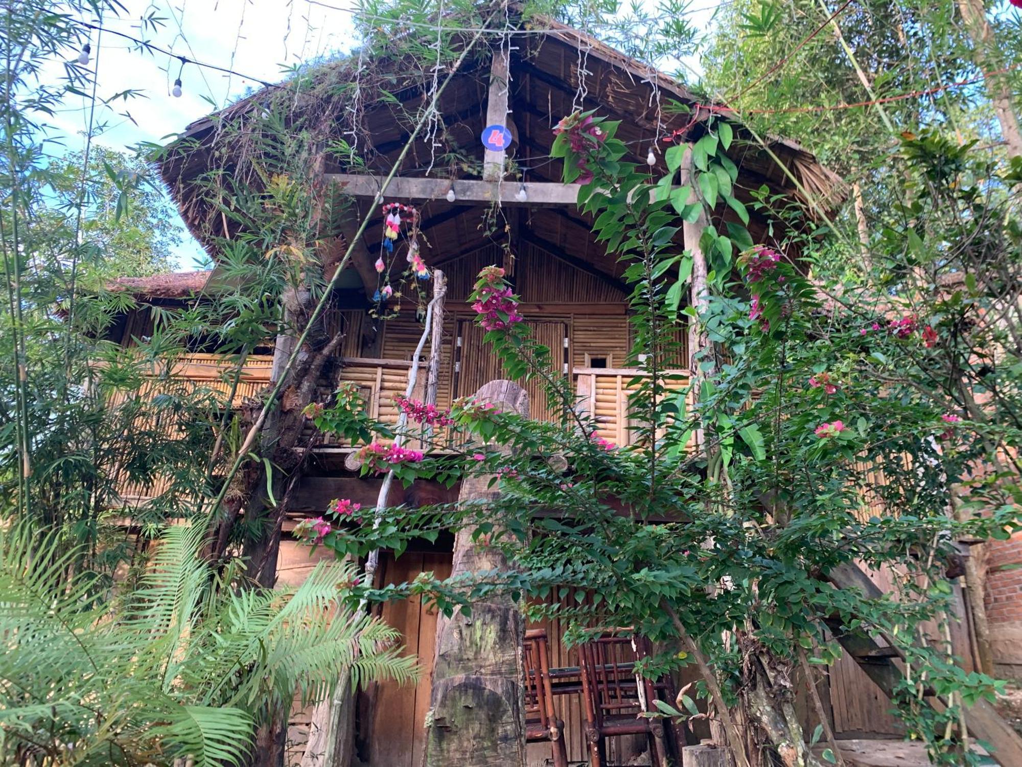 Khu Du Lich Sinh Thai, Nghi Duong Homestay Hoang Anh - Kon Xom Luh コントゥム エクステリア 写真