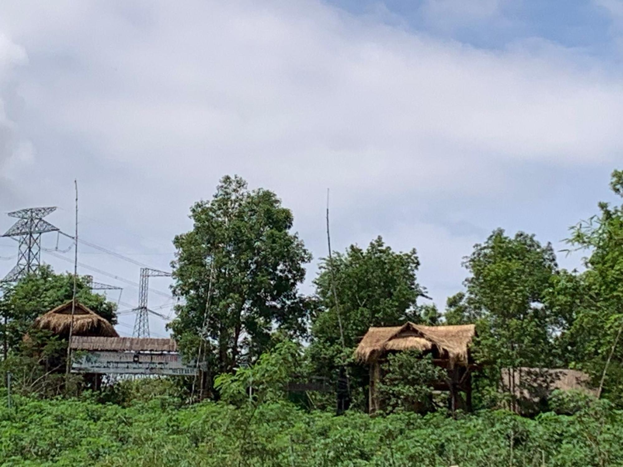 Khu Du Lich Sinh Thai, Nghi Duong Homestay Hoang Anh - Kon Xom Luh コントゥム エクステリア 写真