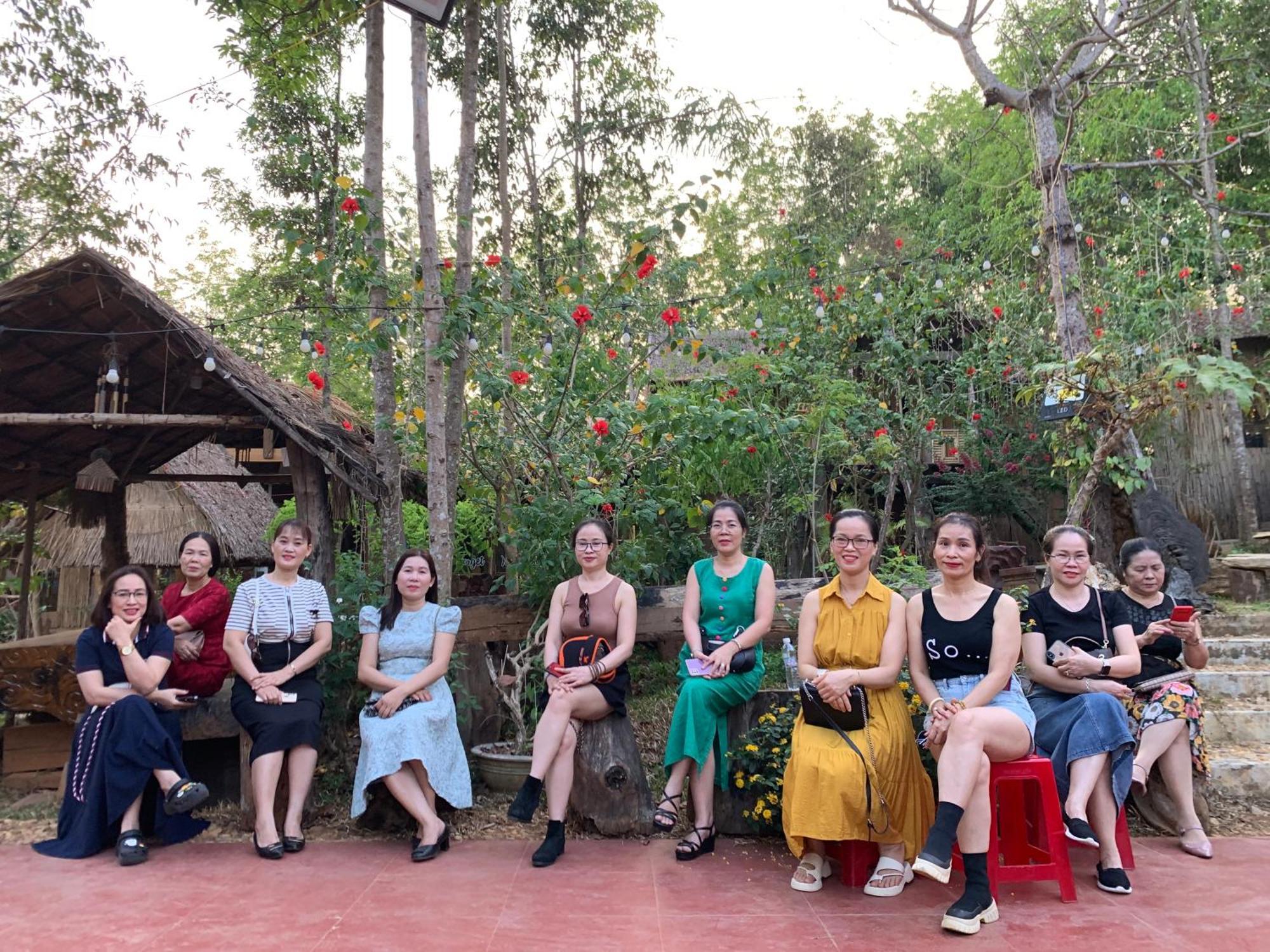 Khu Du Lich Sinh Thai, Nghi Duong Homestay Hoang Anh - Kon Xom Luh コントゥム エクステリア 写真