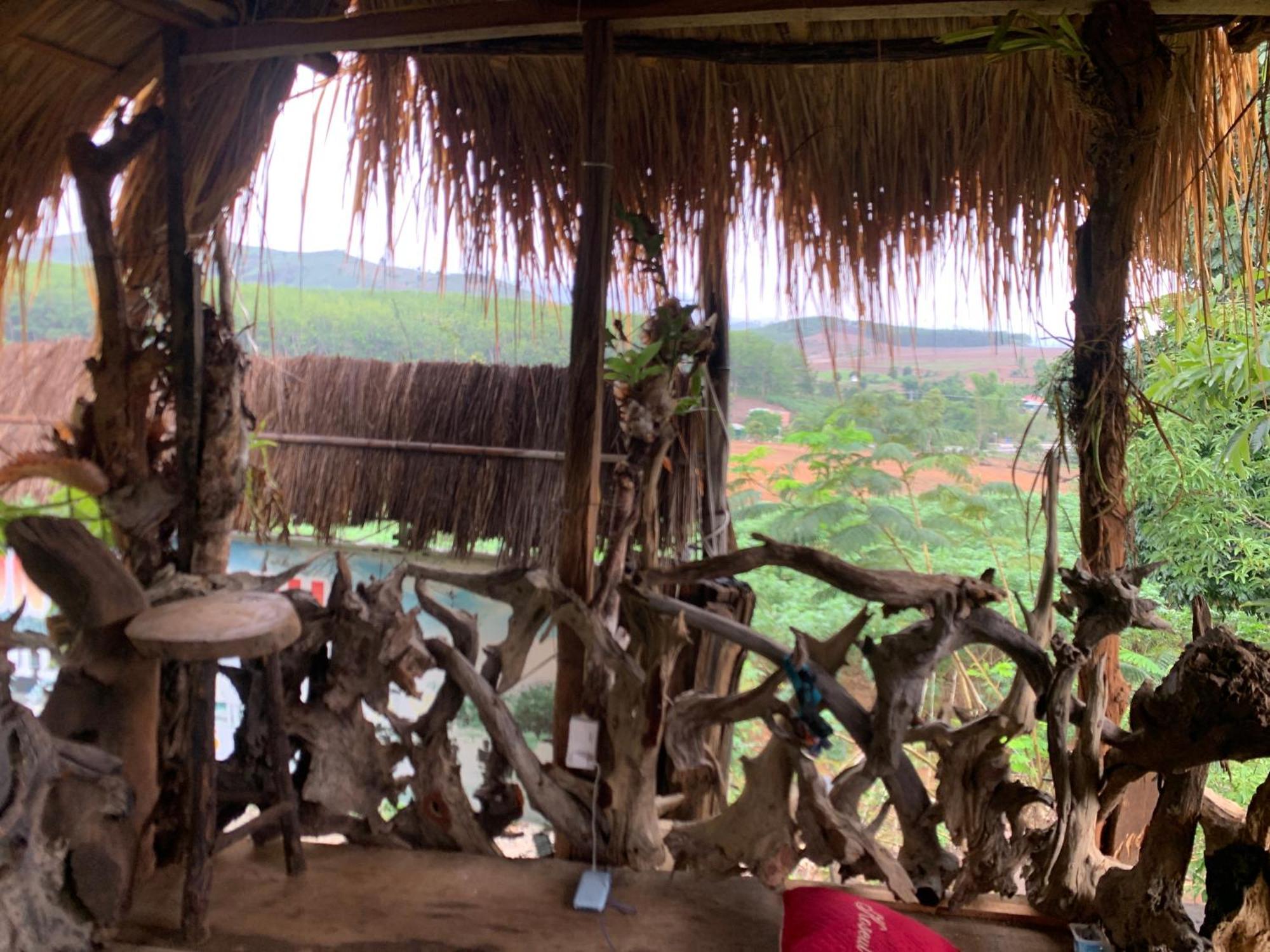 Khu Du Lich Sinh Thai, Nghi Duong Homestay Hoang Anh - Kon Xom Luh コントゥム エクステリア 写真