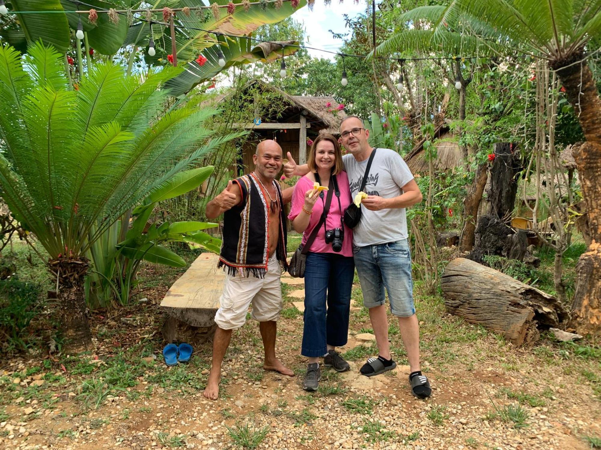 Khu Du Lich Sinh Thai, Nghi Duong Homestay Hoang Anh - Kon Xom Luh コントゥム エクステリア 写真