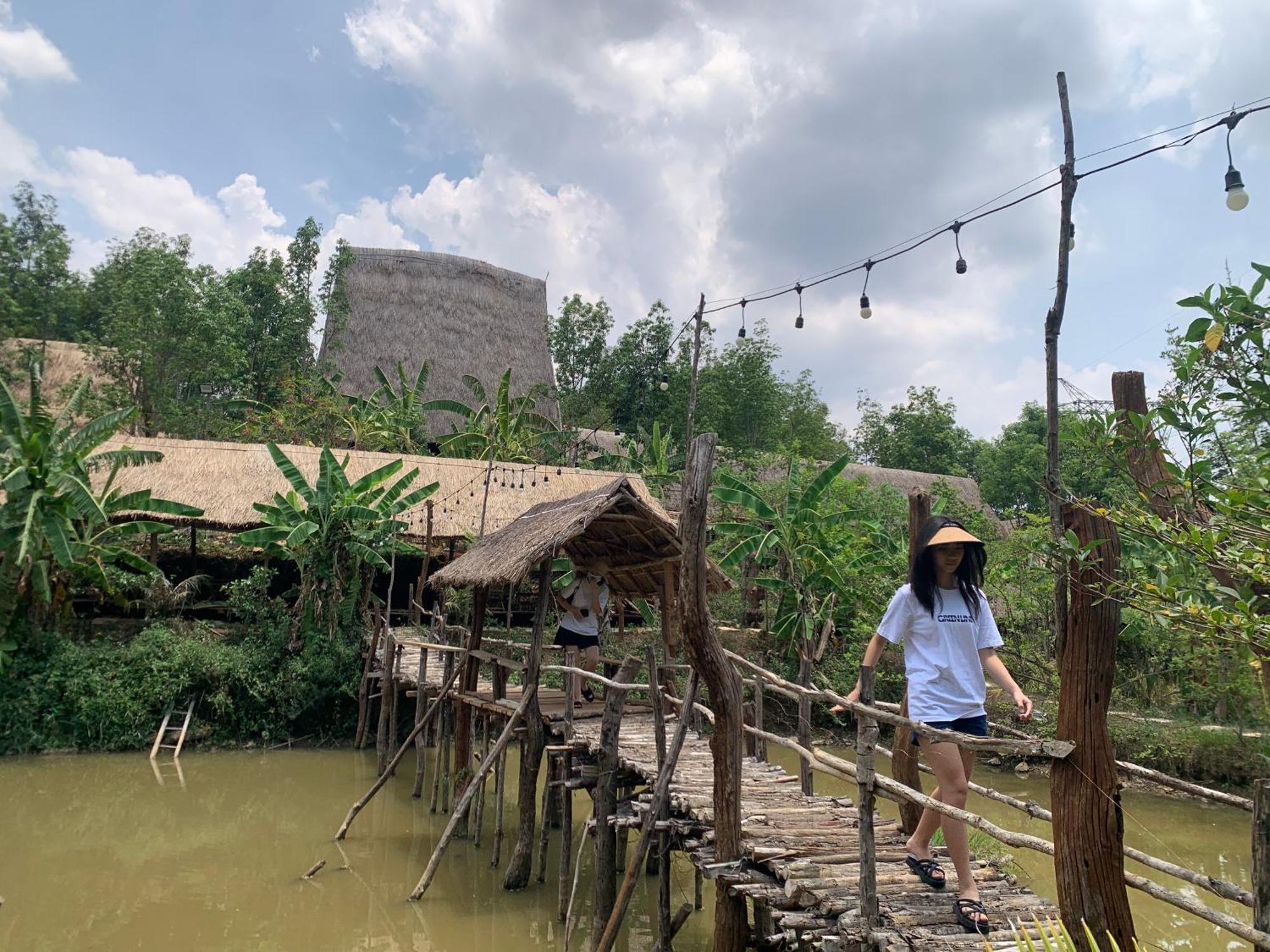 Khu Du Lich Sinh Thai, Nghi Duong Homestay Hoang Anh - Kon Xom Luh コントゥム エクステリア 写真