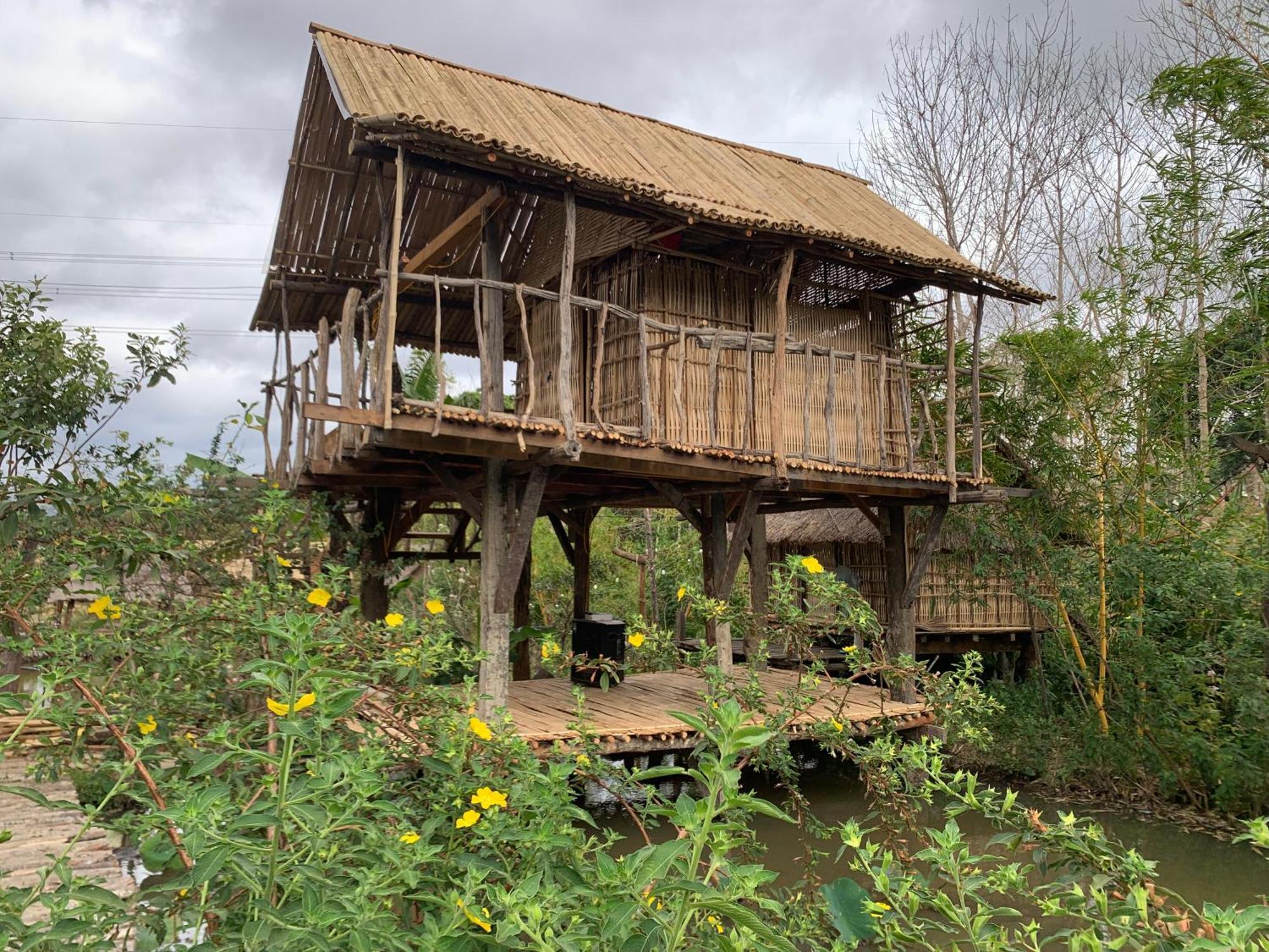 Khu Du Lich Sinh Thai, Nghi Duong Homestay Hoang Anh - Kon Xom Luh コントゥム エクステリア 写真