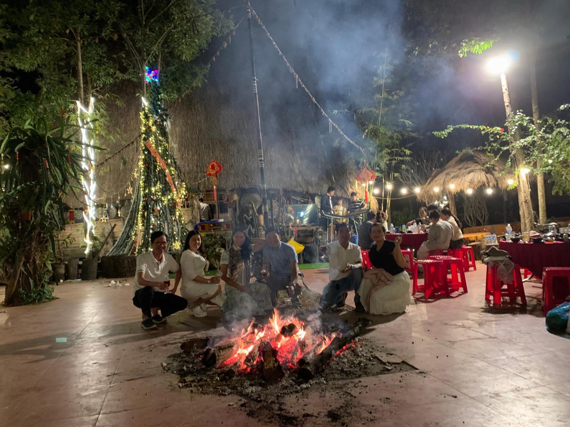 Khu Du Lich Sinh Thai, Nghi Duong Homestay Hoang Anh - Kon Xom Luh コントゥム エクステリア 写真